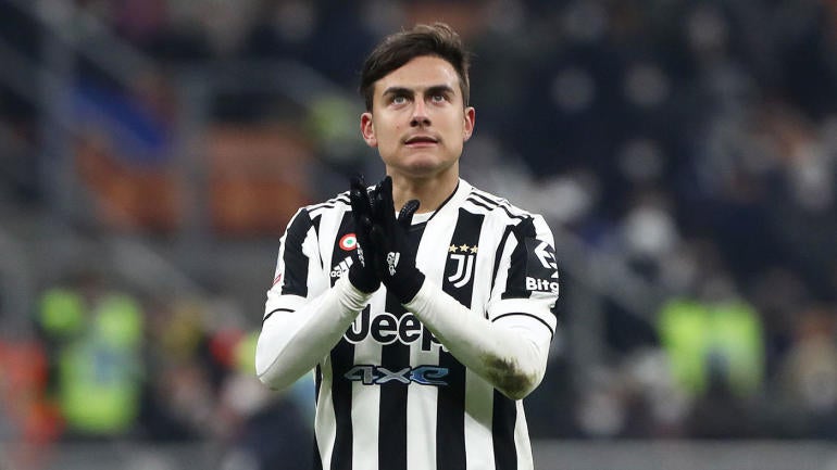 dybala-pointing.jpg