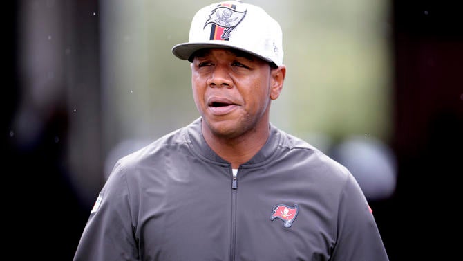 byron-leftwich-bucs.jpg