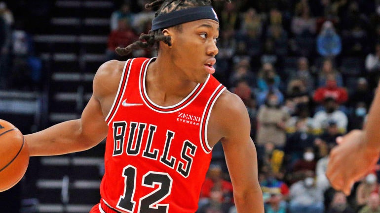 Bulls' Ayo Dosunmu Agrees To Three-year, $21 Million Deal To Remain In ...