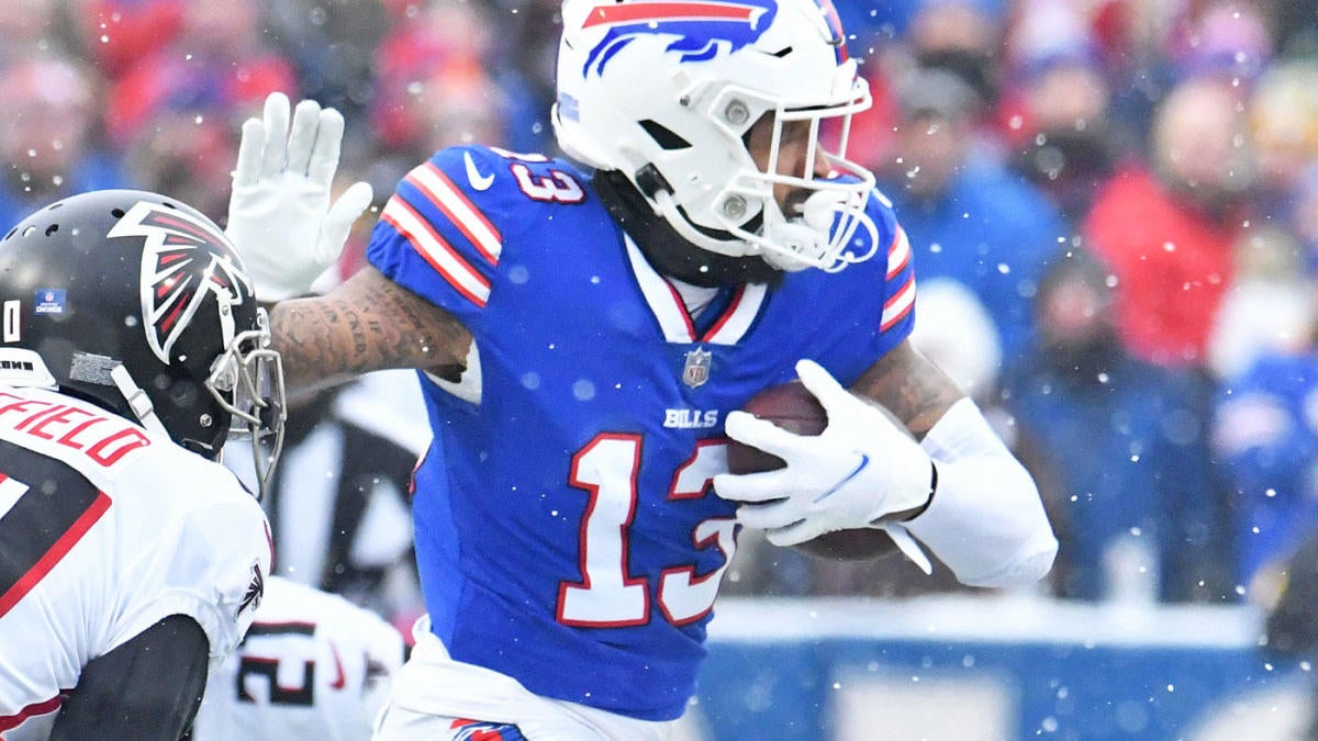 Bills WR Gabriel Davis catches playoff-record four TDs in