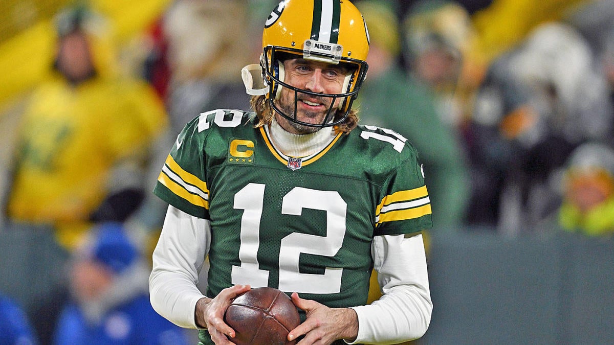 Aaron Rodgers, Packers agree to four-year deal as QB becomes highest-paid  player in NFL history 
