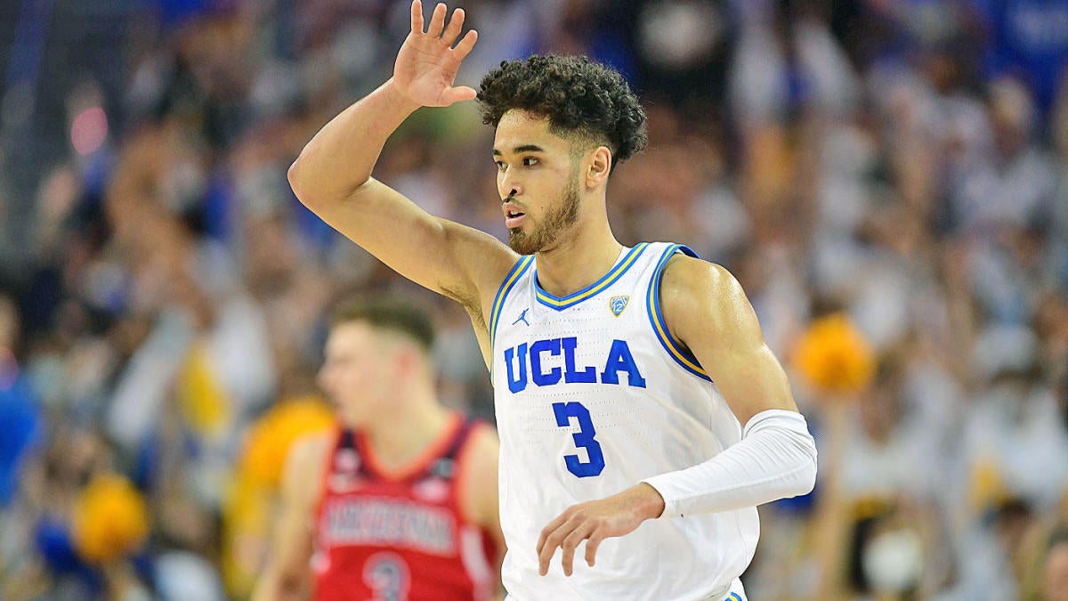 UCLA player Johnny Juzang receives heartwarming surprise by