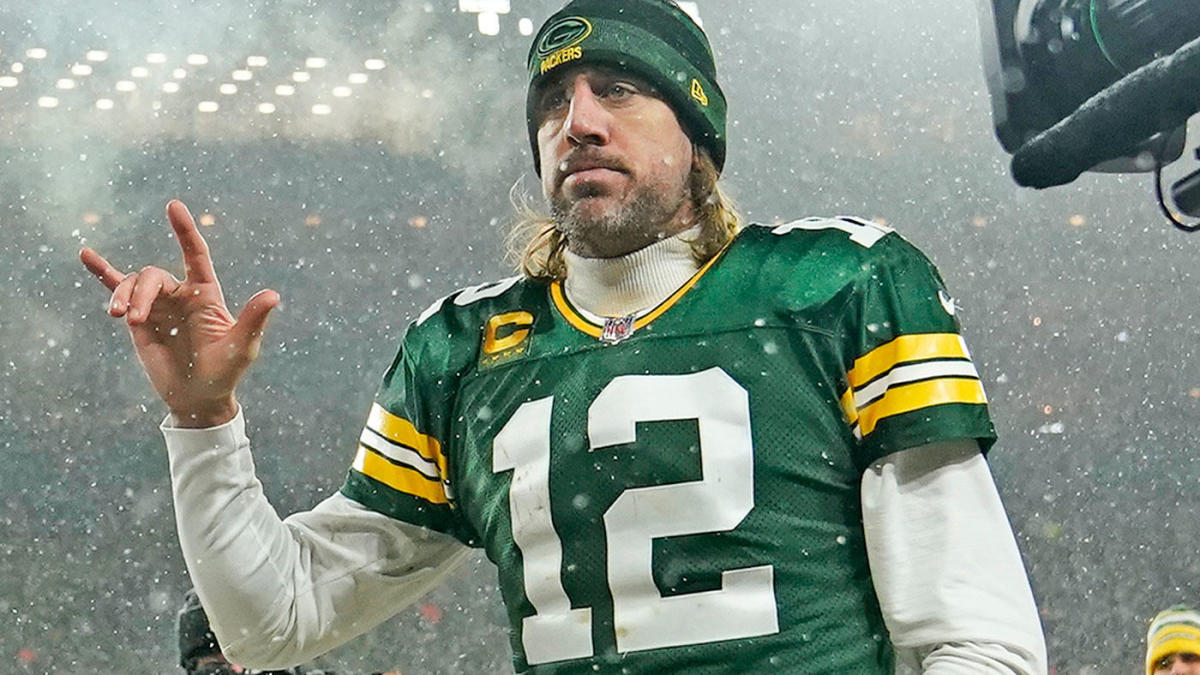 Aaron Rodgers hopes to have decision “sooner rather than later”