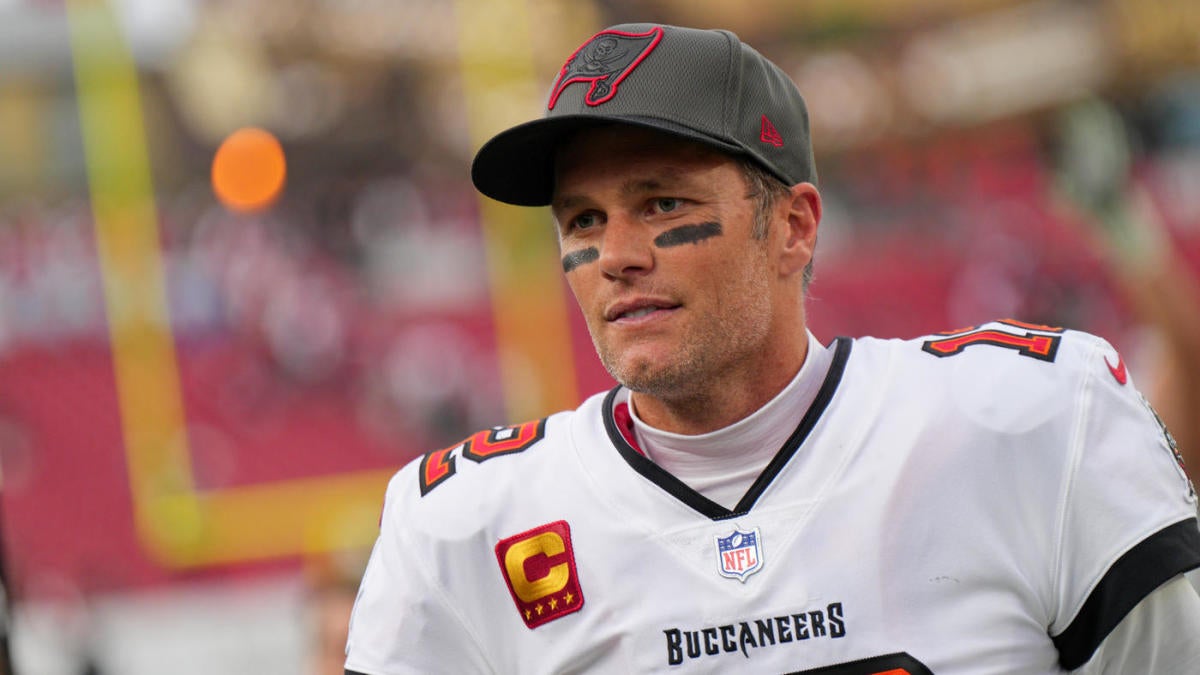 Buccaneers' Tom Brady slams new NFL jersey rule again