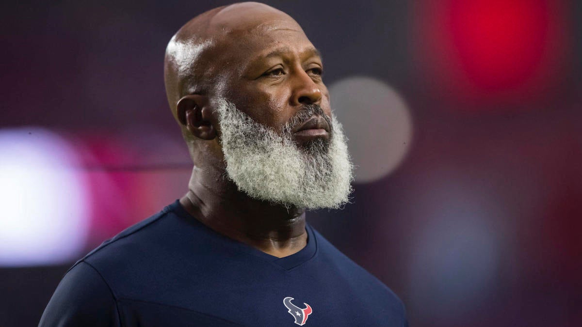 Lovie Smith has one of the best beards you've ever seen