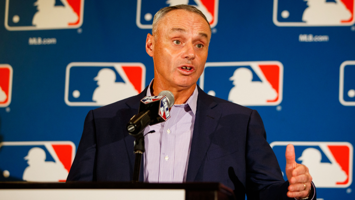 Rob Manfred says &#39;no change&#39; in MLB spring training yet with more lockout talks scheduled for weekend - CBSSports.com