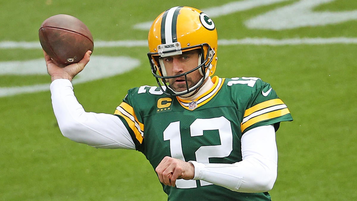 Aaron Rodgers denies report that he's seeking to become highest-paid player  in NFL history 