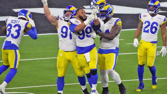 aaron-donald-rams-usatsi.jpg