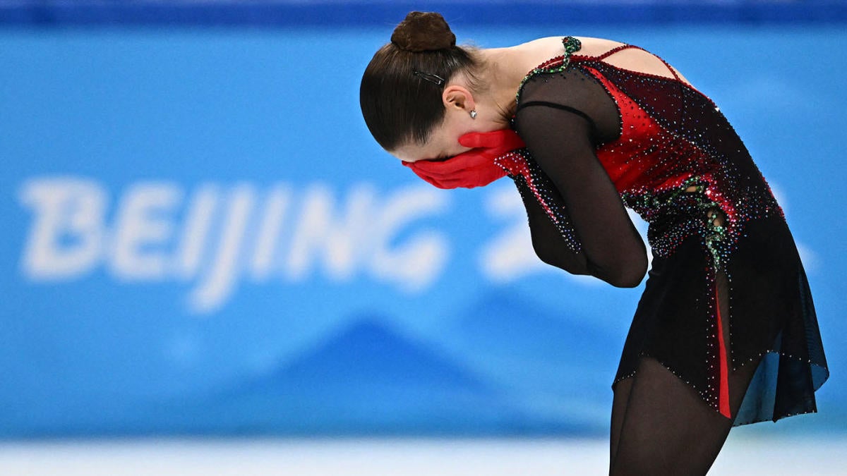 Winter Olympics 2022 Kamila Valieva, ROC skater, falls multiple times, finishes fourth in womens final