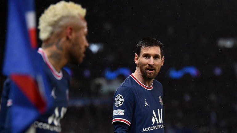 gettyimages-1238505924-messi-psg-pregame-2022-ucl-r16-leg-1-1400.jpg