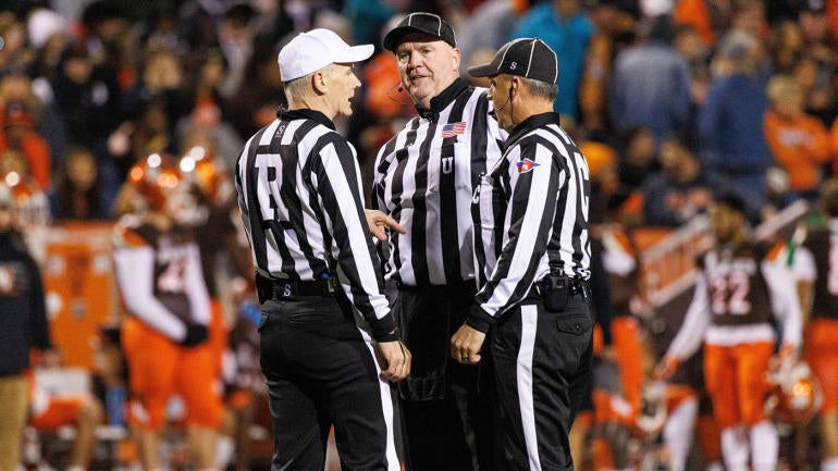 college-ncaa-referees-officials-g.jpg