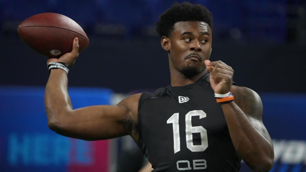 NFL Scouting Combine 2022 results, takeaways: QBs, WRs and TEs run 40-yard dash, compete in drills - CBS Sports