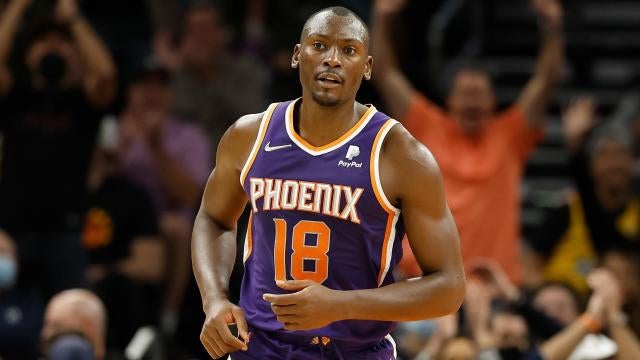 Suns' Bismack Biyombo donating entire 2022 salary to build hospital in  Democratic Republic of the Congo - CBSSports.com