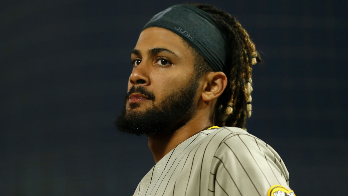 Fernando Tatis Jr. takes full BP amid recovery from injury