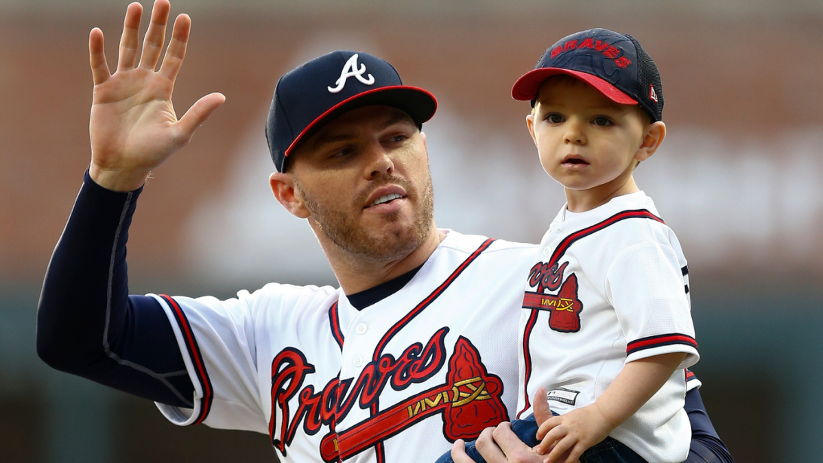 Freddie Freeman says goodbye to Braves, Atlanta fans in Instagram post: 'You watched me grow up' thumbnail