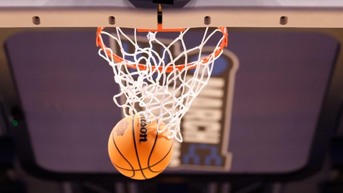 Prediksi braket Turnamen NCAA 2022: Pilihan pakar March Madness, favorit untuk menang, kesal, pemenang