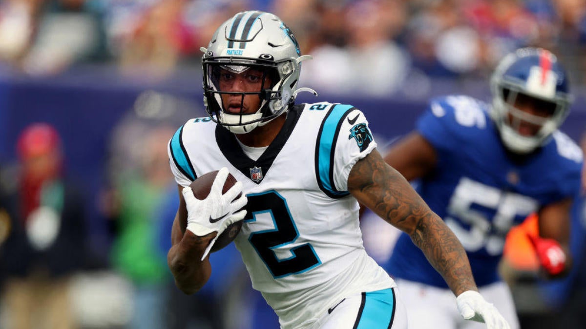 Panthers looking for more out of top receiver D.J. Moore - The San Diego  Union-Tribune