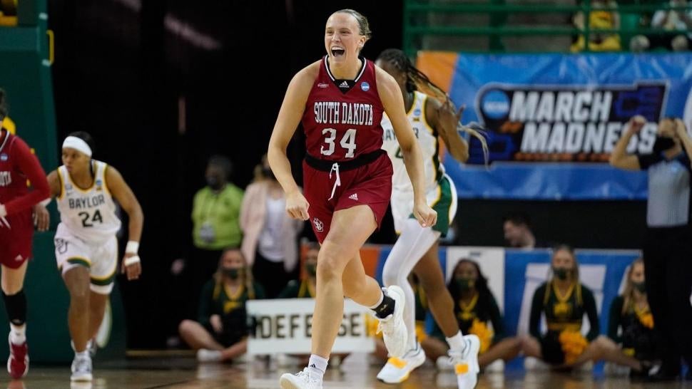 Hannah Sjerven South Dakota Women's Basketball
