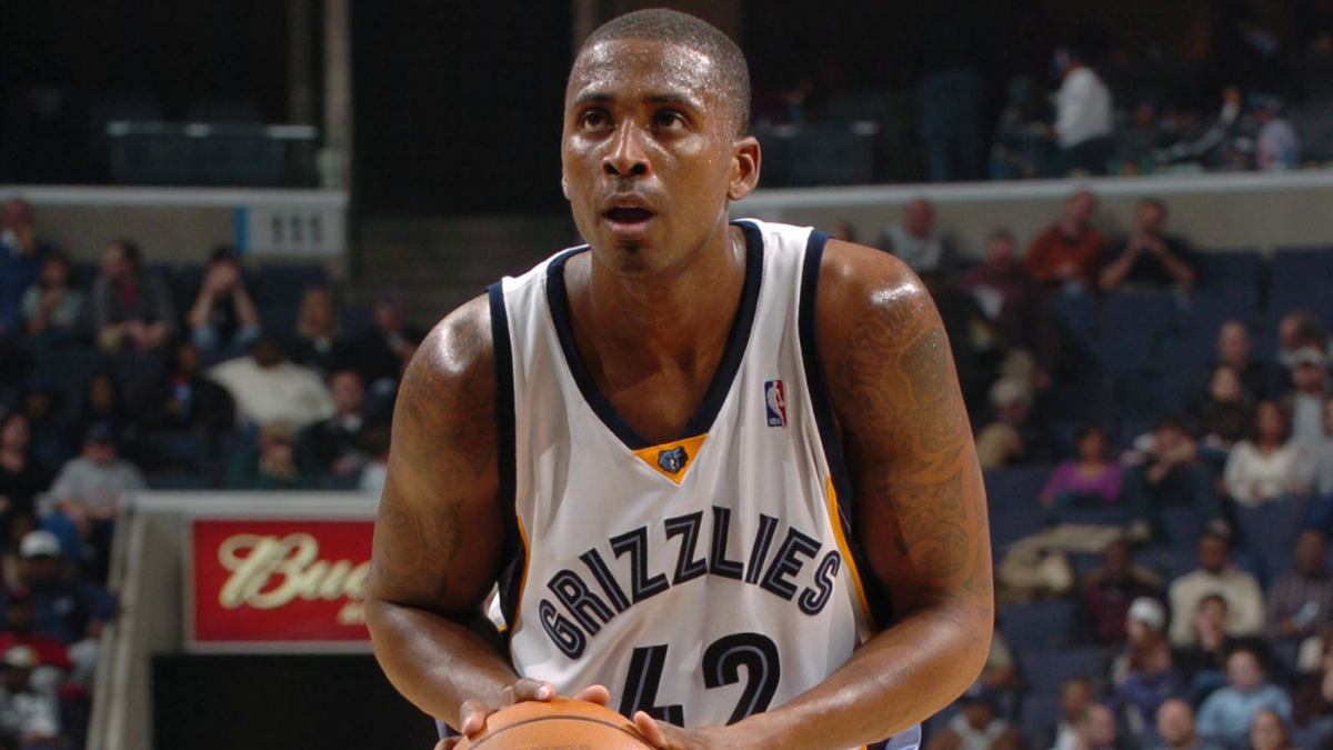 Ex-wife of Lorenzen Wright charged with murder in 2010 death