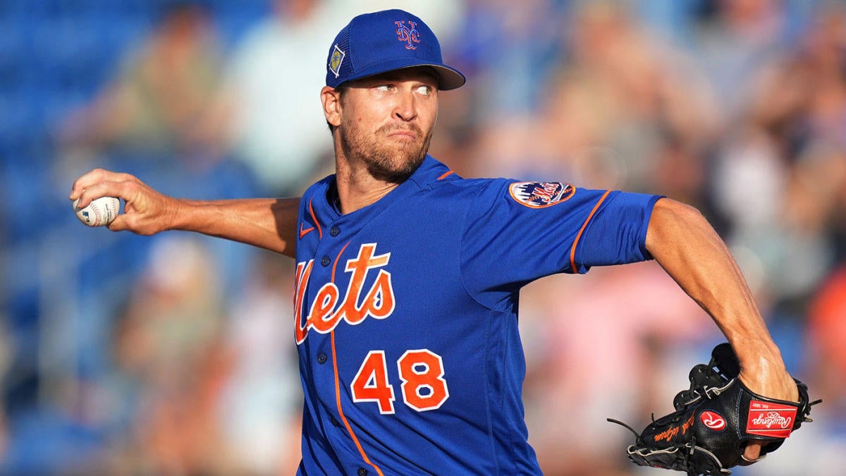 Jacob deGrom's injury woes continue after inking $185 million deal
