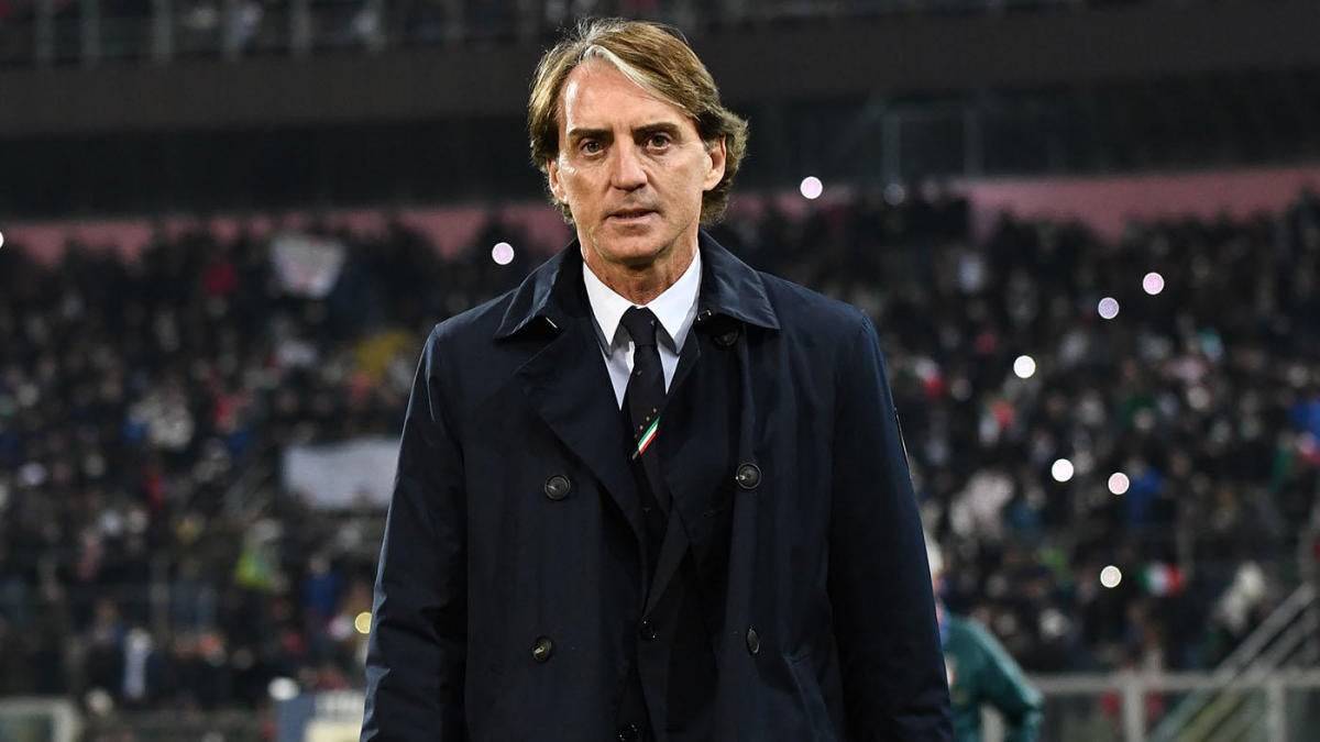 Kegagalan kualifikasi Piala Dunia Italia berarti waktu Roberto Mancini kemungkinan akan habis, meskipun sukses di Euro