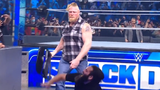 Wwe Smackdown Results Recap Grades Brock Lesnar Takes A Steel Chair To Everyone Cbssports Com