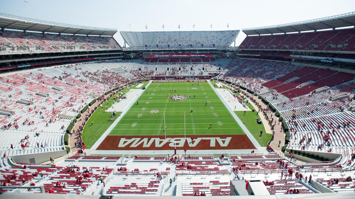 opening college football game 2022