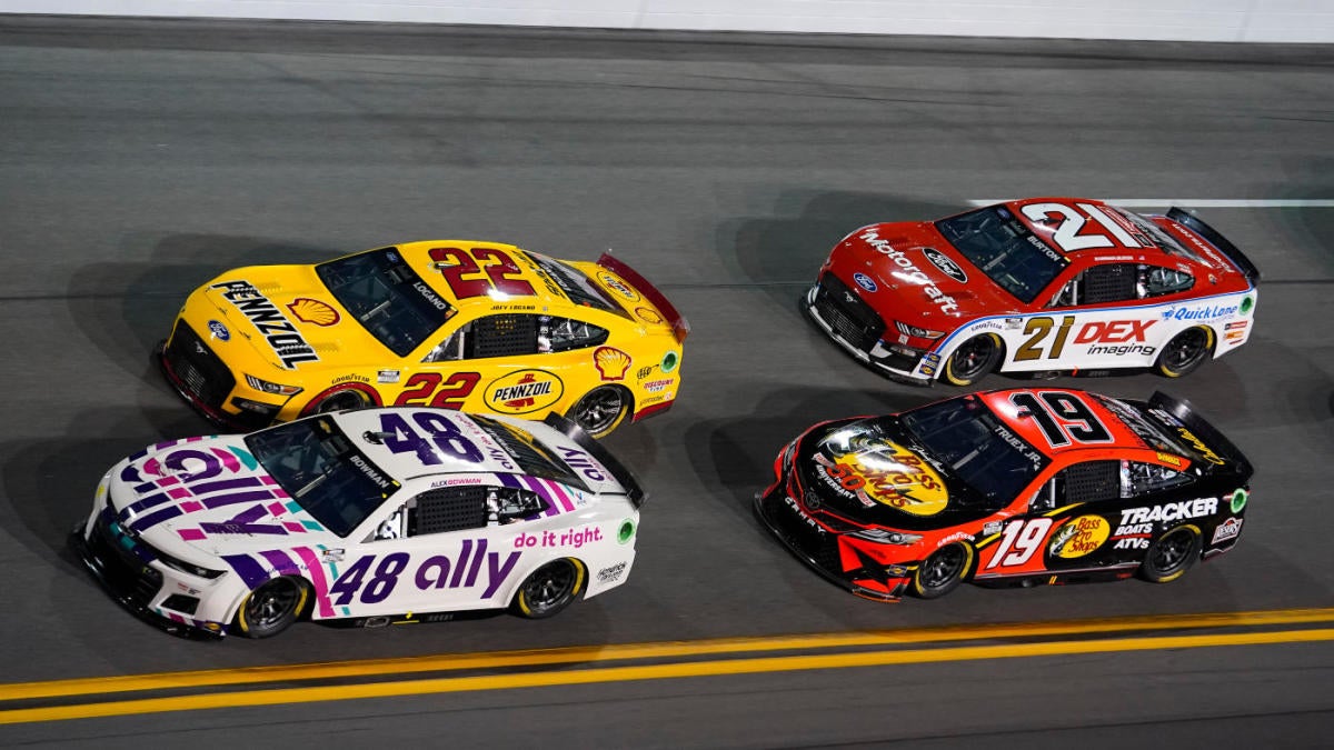 Ally 400 DFS: DraftKings, FanDuel NASCAR Daily Fantasy Lineup Picks