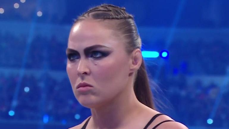 Ronda Rousey vs Charlotte Flair di WWE WrestleMania 38 berita gulat pro