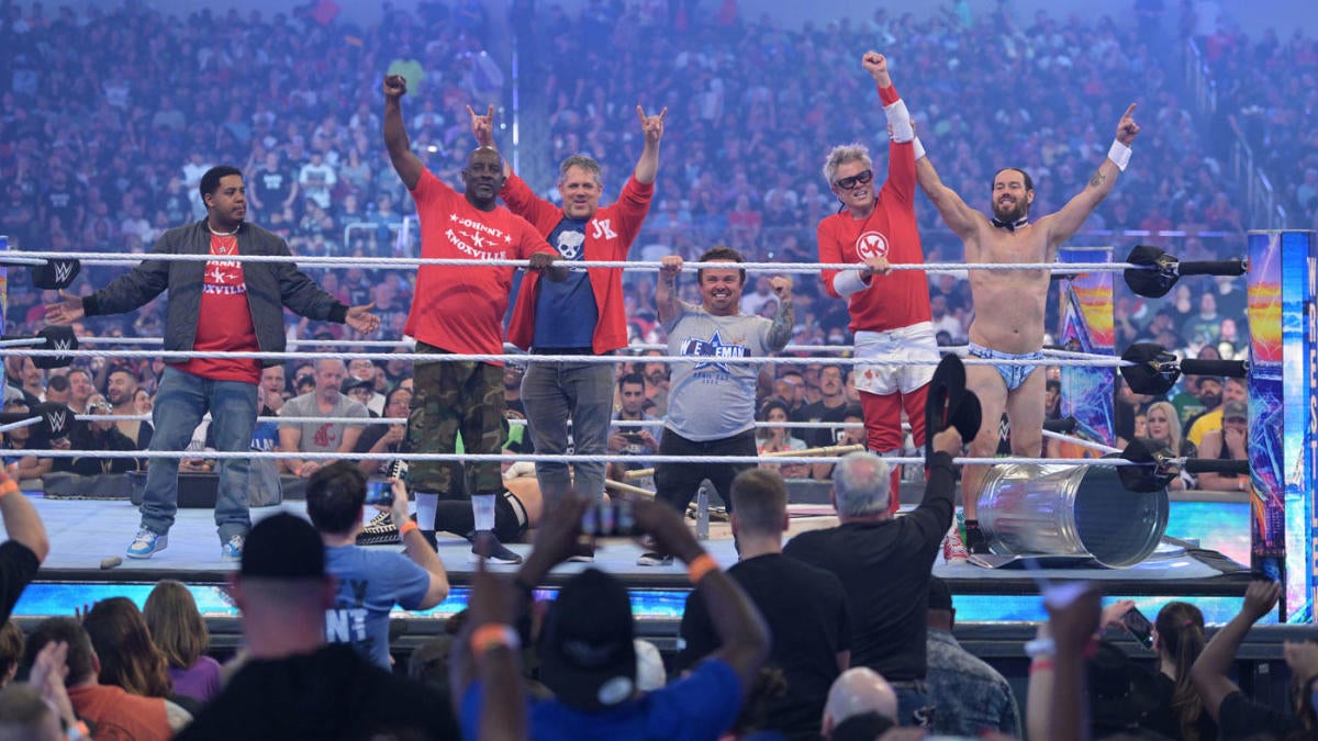 Hasil WWE WrestleMania 38 2022: Johnny Knoxville mengalahkan Sami Zayn dalam pertandingan yang dipenuhi pesta pora