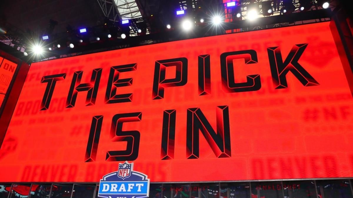 Trade up trade down or stay put in 2022 NFL Draft: The best plan for all 32 picks in the first round – CBS Sports