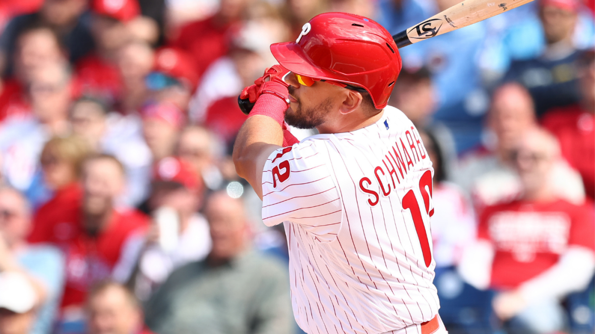 Kyle Schwarber makes Phillies debut as DH in leadoff spot in 8-7