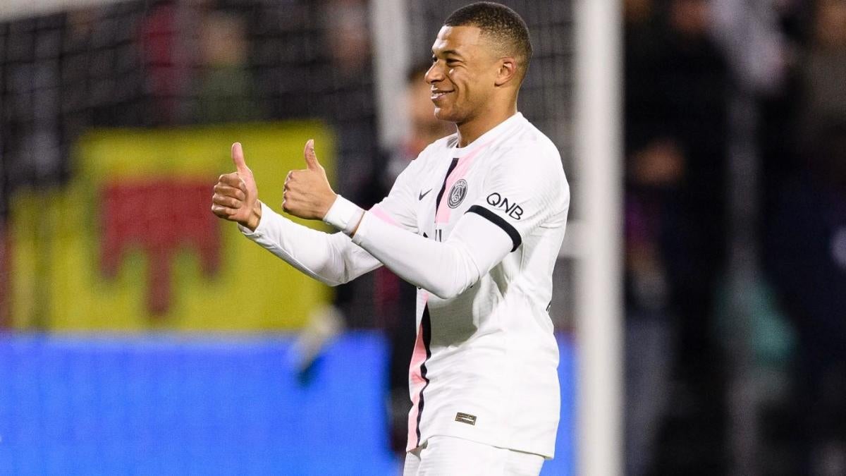 Kylian Mbappe dan Neymar sama-sama mencetak hattrick dalam kemenangan miring PSG