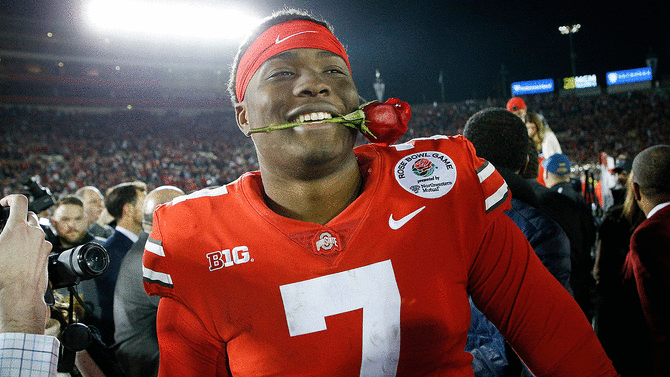 usatsi-18049578-dwayne-haskins-qb-buckeyes-win-2019-rose-bowl-postgame-1400.gif