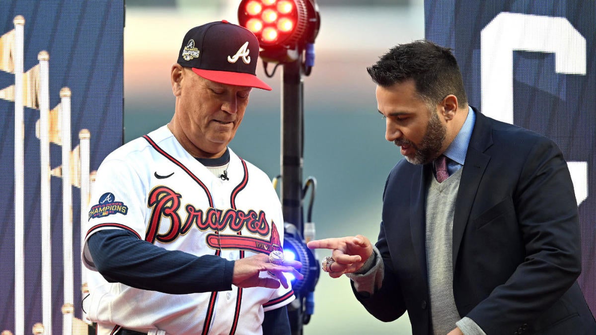 LOOK Braves receive 2021 World Series championship rings during