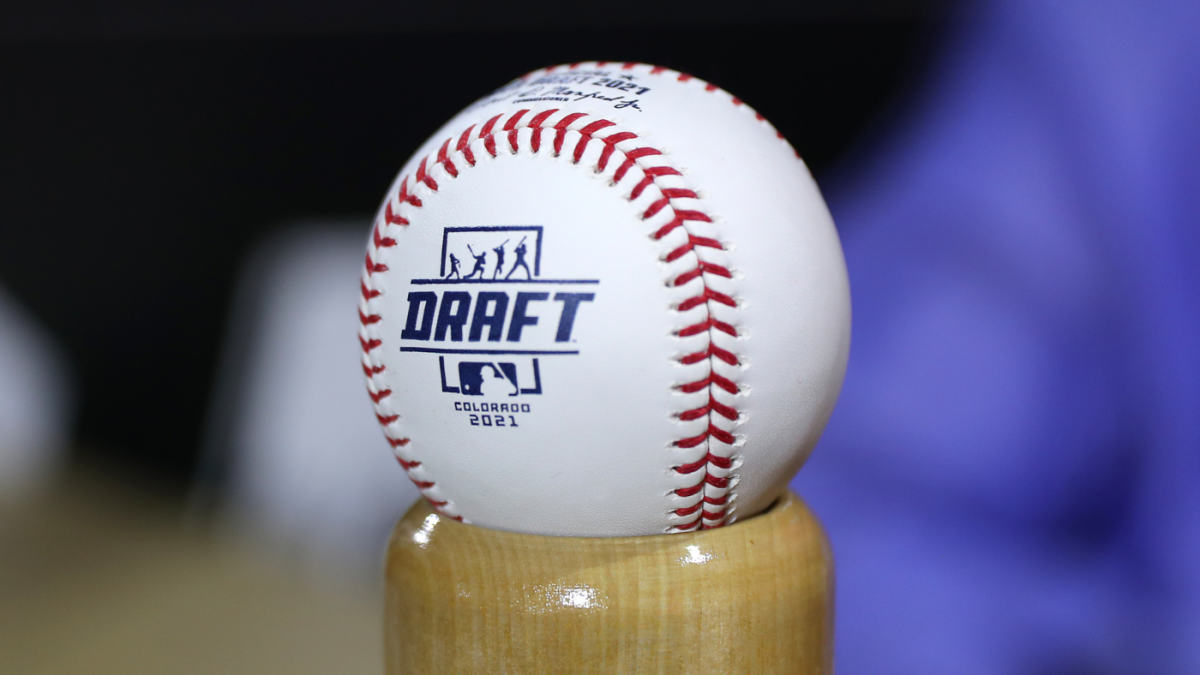 2022 MLB Draft: James Madison Outfielder Chase DeLauter Out With Broken  Left Foot — College Baseball, MLB Draft, Prospects - Baseball America