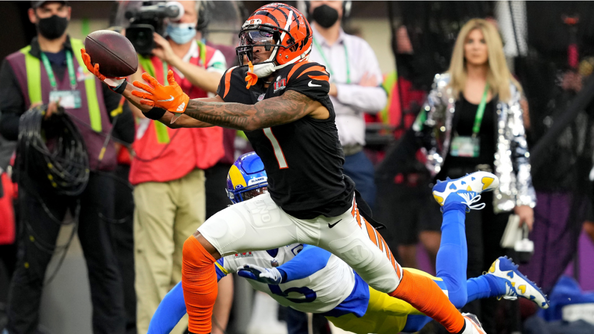 Pro Football Hall of Fame - New to Arrive: The game-worn gloves of WR  Ja'Marr Chase from Week 17 when he rewrote the NFL record for most  receiving yards by a rookie