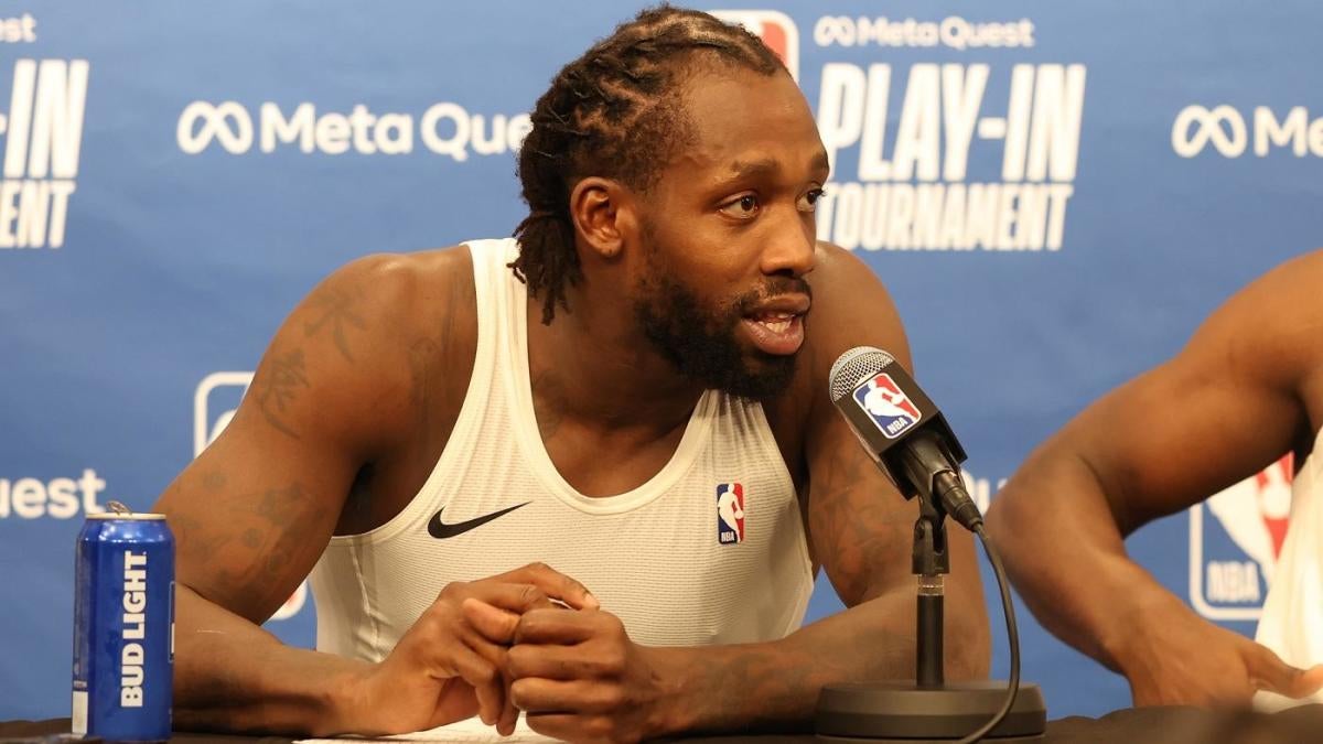 LOOK: After being fined for comments against Clippers, Bud Light gives Patrick Beverley his can. thumbnail