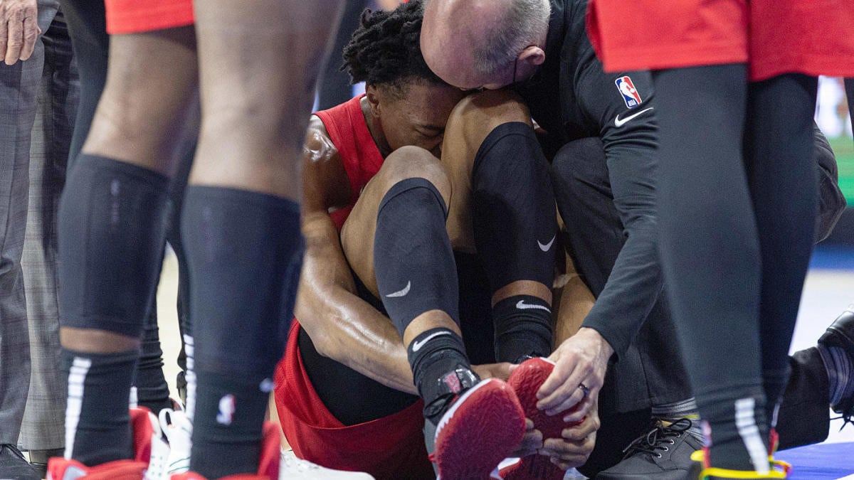 Raptors vs. 76ers: Pergelangan kaki Scottie Barnes terluka di Game 1 setelah diinjak oleh Joel Embiid;  rontgen negatif
