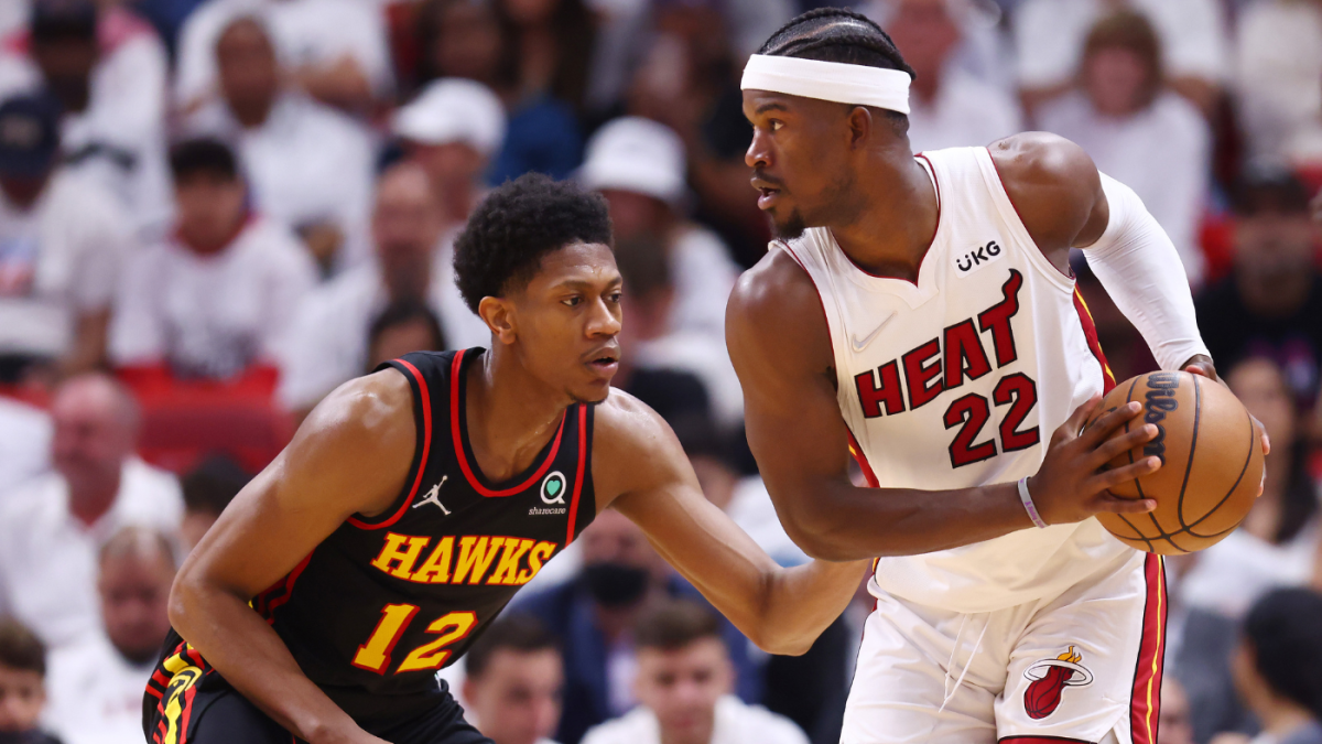 Heat vs. Hawks: Miami takes 2-0 lead as Jimmy Butler joins LeBron James Dwyane Wade in team’s playoff history – CBS Sports