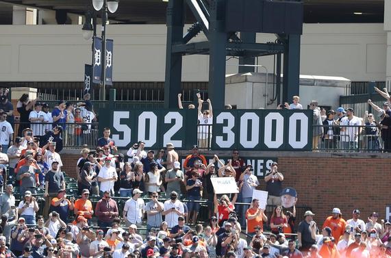 cabrera5003000-usati.jpg