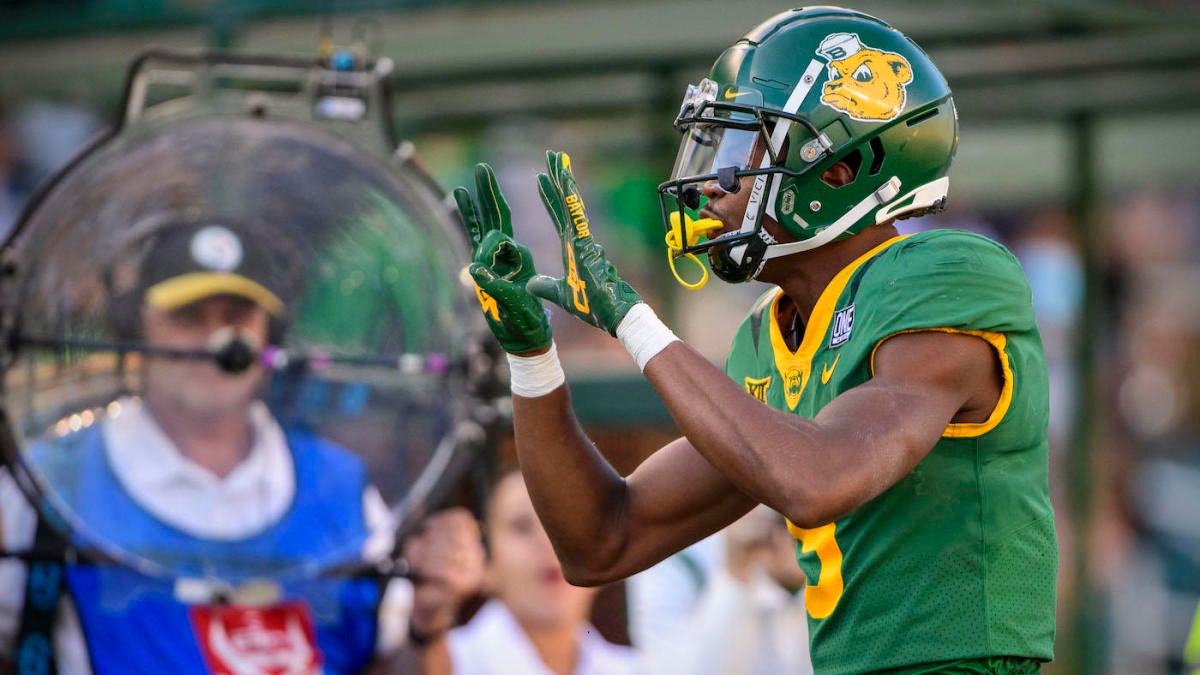 Baylor WR Tyquan Thornton runs unofficial 4.21 40-yard dash