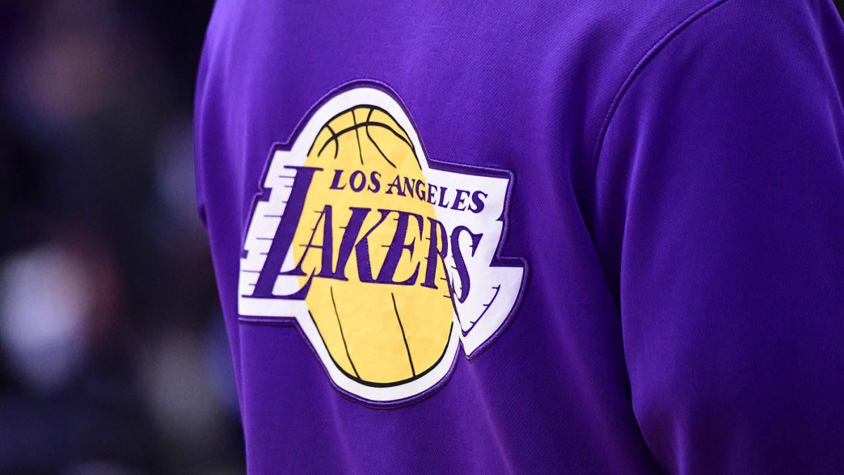 NBA Communications on X: The NBA and NBPA today jointly announced that  LeBron James and the Los Angeles Lakers secured the top spots on the NBA's  Most Popular Jersey and Team Merchandise