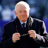 jerry-jones-usatsi.jpg