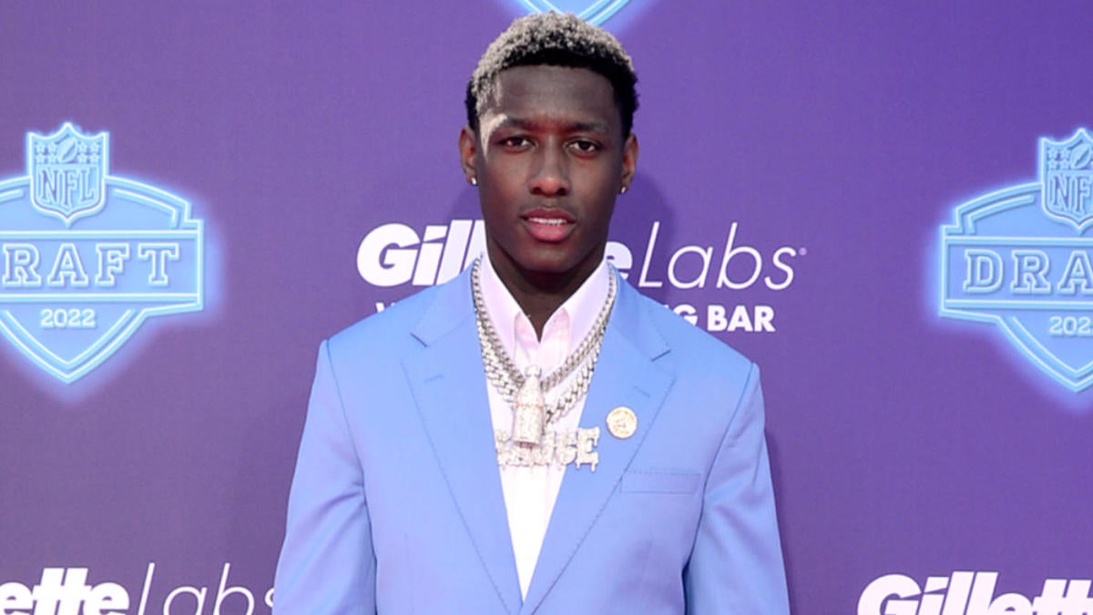 LOOK: Ahmad 'Sauce' Gardner shows up to 2022 NFL Draft with diamond 'Sauce'  chains 