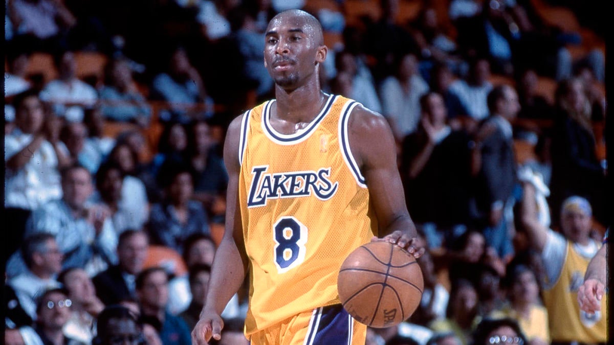 Kobe Bryant game-worn jersey sells for record $337,334