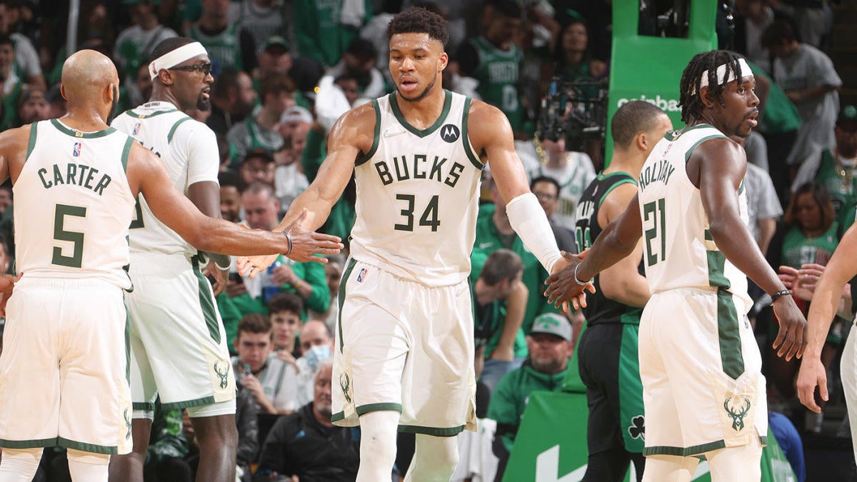 Bucks vs. Celtics score takeaways: Giannis helps defending champions win Game 1 steal home court from Boston – CBS Sports
