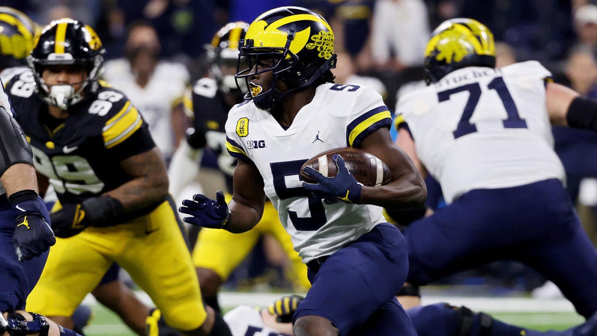 Big Ten spring football overreactions: Michigan has a new Charles Woodson, Wisconsin offense modernizing