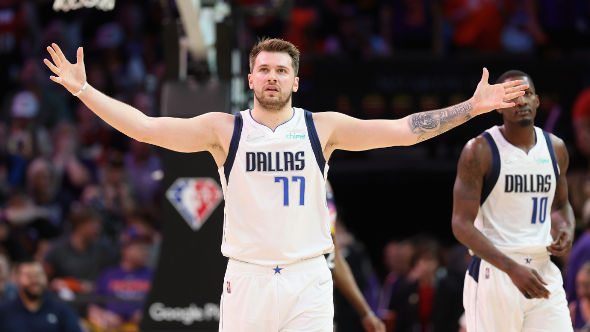 Suns vs. Mavericks: Luka Doncic has to be held back from confronting fan during heated Game 2 in Phoenix – CBS Sports