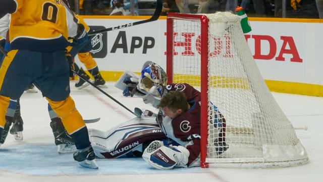 Predators' Ryan Johansen's emotional response to hitting Avalanche goalie Darcy  Kuemper in face
